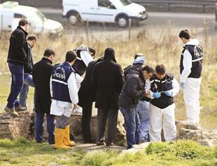 Police dig out 15 kgs of hidden explosives