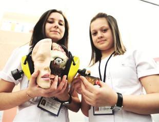 Turkeys creative students displaying projects