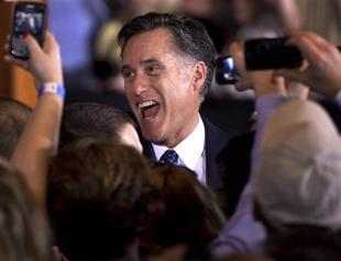 Romney scores big in Illinois