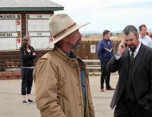 Town with population 1 sold for $900,000