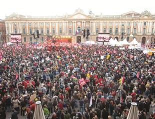 French monthly trade gap jumps to $6.4 bln