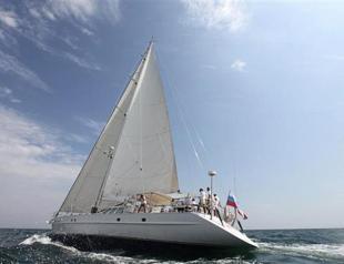 Russian sailing expedition goes missing in Antarctic