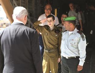 Hamas vows to kidnap more Israeli soldiers for swap deal