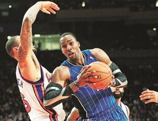 Howard helps Magic end 5-game lose streak