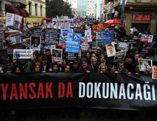 IPI urges Turkish journalists release in alleged coup plot