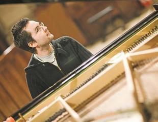 Livio Minafra to take stage in western province