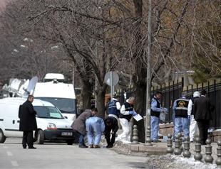 Small bomb injures one near PM office