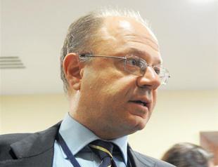 Three percent of Greek land up for sale