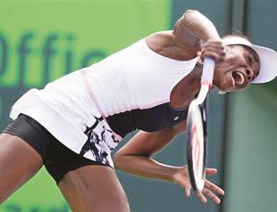 Venus wins in first game since August