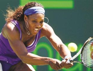 Serena wins first match at Key Biscayne