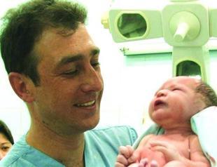 Istanbul academy offers mom-friendly delivery