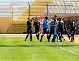 Turkish football match produces unique display of fair play