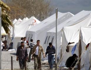 Two Syrian refugees die in Turkey amid border tension