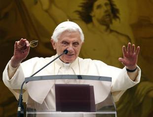 Pope pays tribute to women in Christianity