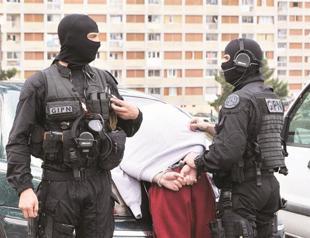 Hunt for extremists continues in France