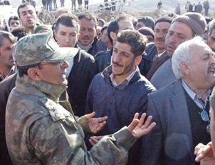 Workers laid to rest in eastern Turkey as families to sue company