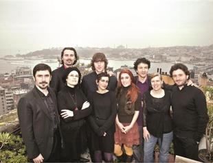 Samir Odeh-Tamimi & Hezarfen Ensemble on stage