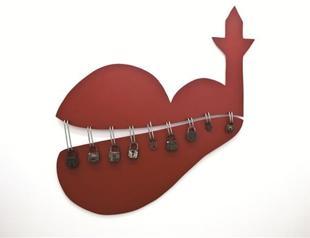 Discovering where ‘they’ come from through a labyrinth