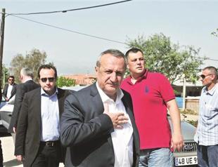 Former Minister Ağar turns himself in jail