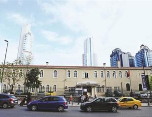 French hospital struggling for life in Turkey