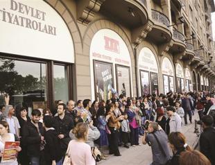 Protests against privatization of theaters continue in capital
