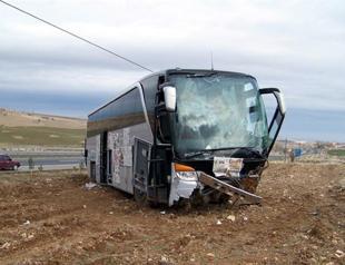 Iran bus accident kills four in eastern Turkey