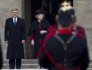 Turkish President Gül begins Dutch state visit