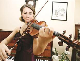 Young violin diva to perform in Turkey