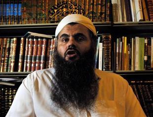 Britain arrests Islamist cleric over al-Qaeda ties
