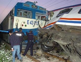 12 injured in Turkey train accident