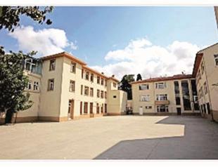 Armenians regain historical school in Istanbul