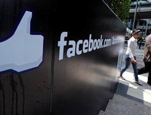Facebook raises IPO price as offering nears