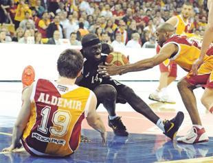 Rivals ready for game two of series