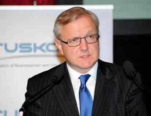 Praised by EU, Turkey woos foreign investors