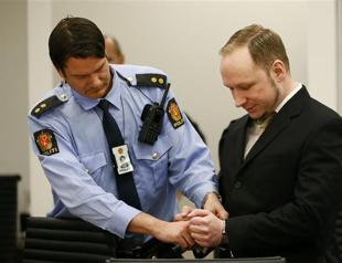 Prosecutor shows footage of Breiviks Oslo bombing