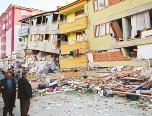 Turkeys quake victims find disaster coordination insufficient