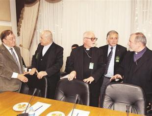 Catholics demand equal treatment in new charter