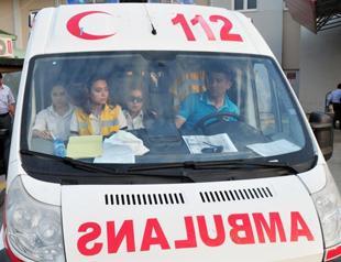 Turkish truck driver attacks ambulance crew for passing him in traffic