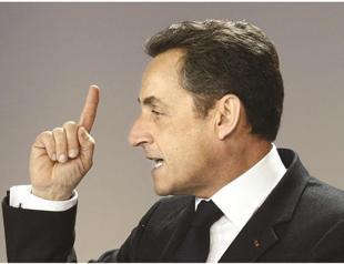 Bayrou dims hopes for Sarkozy