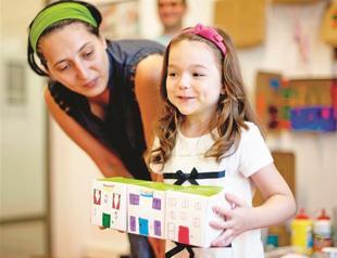 An art break for mothers at Istanbul Modern