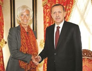 Turkish prime minister bashes rating agency outlook decision