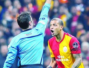 Felipe Melo regrets fighting with Riera