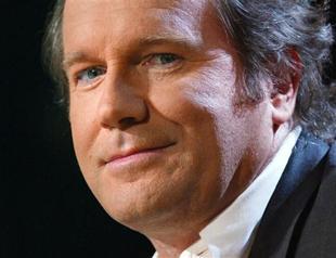 Writer William Boyd to pen next 007 novel