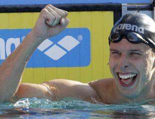 Swimming world champ Dale Oen dies at 26