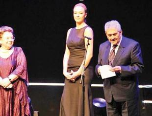 16thAfife Jale awards presented to actors