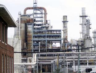 Germany acts to keep closer eye on petrol prices