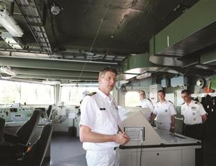 NATO’s anti-piracy ship arrives in Istanbul