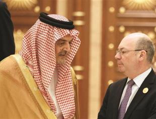 Saudi Arabia signs $3 bln trainer jet deal with Britain