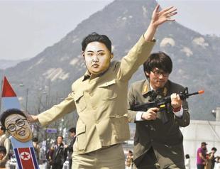 Seoul unveils missile amid North’s war threat