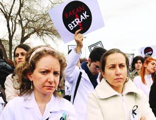 Thousands of physicians protest doctor’s murder